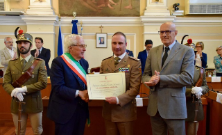 Vercelli - Cittadinanza onoraria al Reggimento Artiglieria Terrestre "a Cavallo"