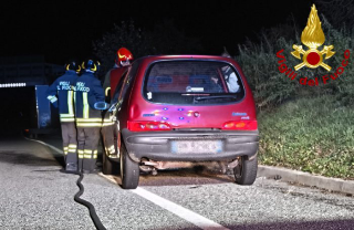 Alice Castello - Auto distrutta dalle fiamme